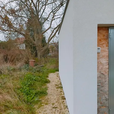 Maisons Neuves Dans Quartier Calme 度假居