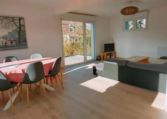 Maisons Neuves Dans Quartier Calme